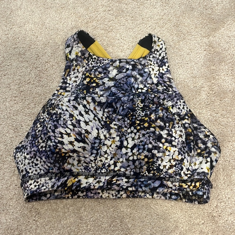 Lululemon bra top